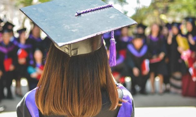 Unique & perfect graduation gifts for female STEM majors