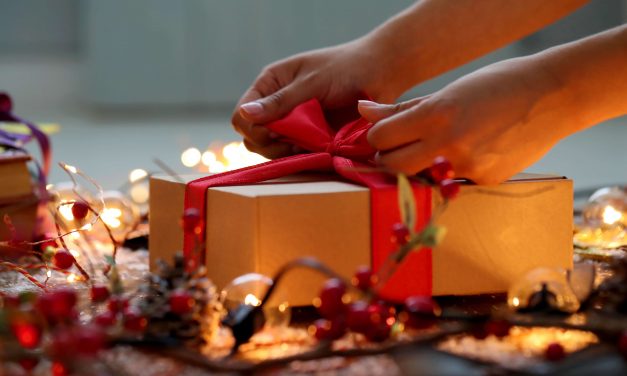 Surprise your loved ones with these last-minute holiday gift ideas